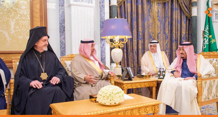 الملك سلمان يستقبل حاخام "إسرائيلي"