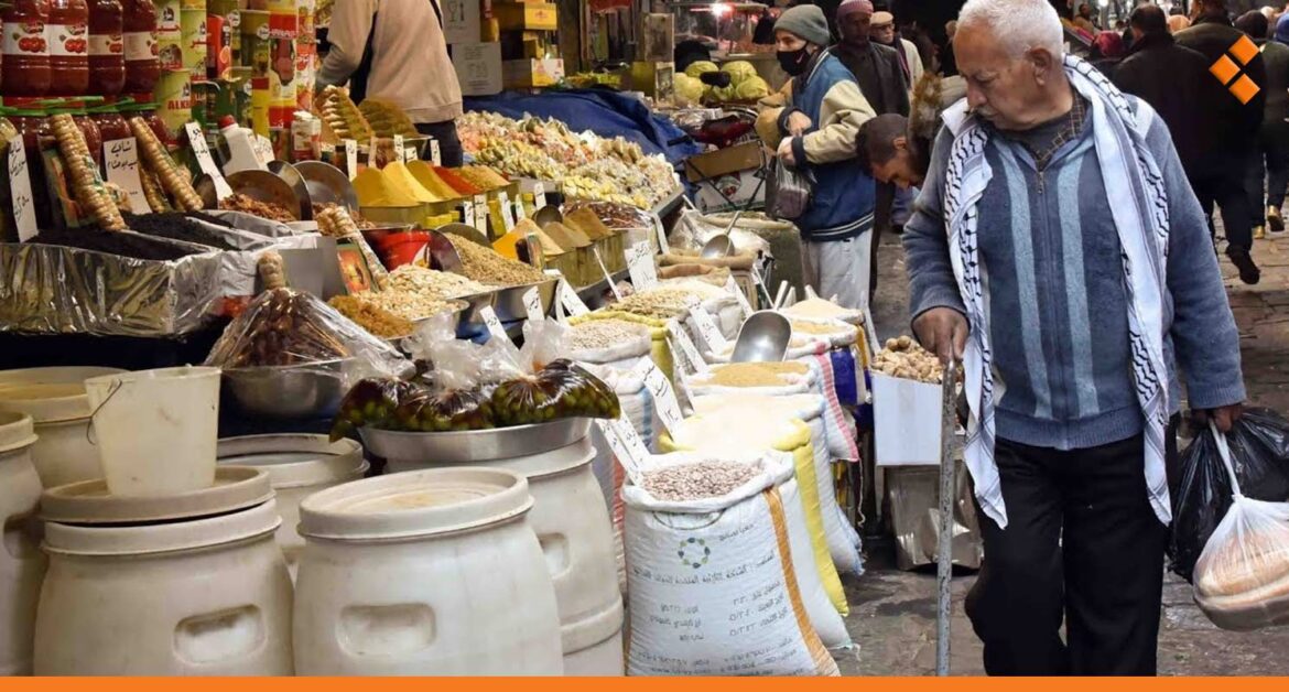 "عمل واحد لم يعد يكفي ولا حتى اثنان".. غلاء المعيشة يدفع السوريين للعمل بأكثر من مكان