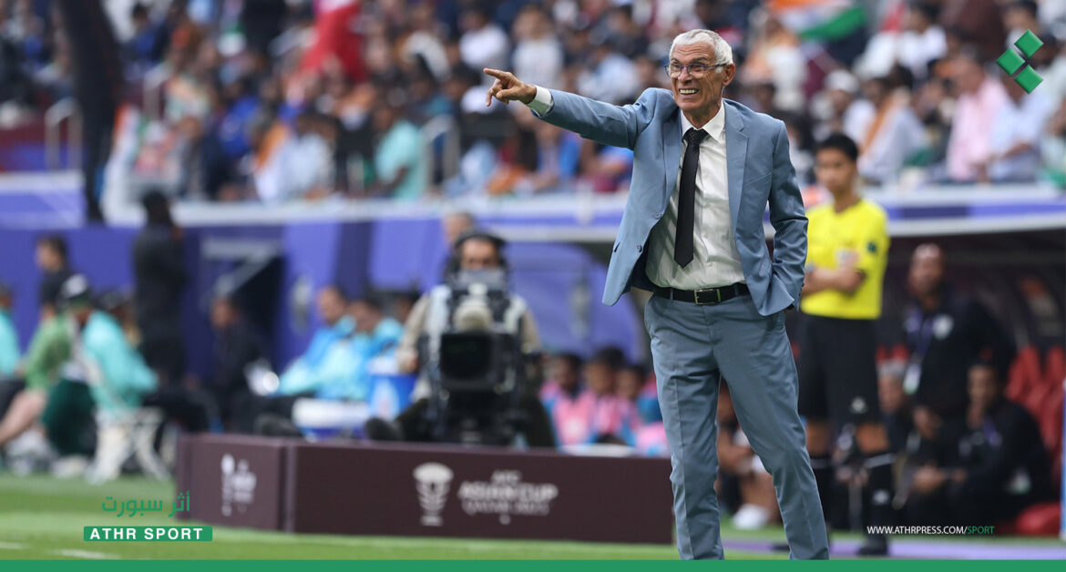 المدرب هيكتور كوبر يؤجل دراسة تمديد عقده مع سوريا إلى ما بعد كأس آسيا