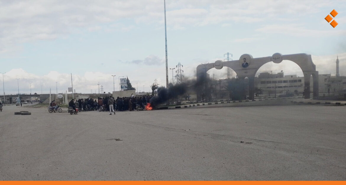 رئيس مجلس مدينة تلبيسة يوضح تفاصيل ما جرى وتسبب بقطع طريق حمص – حماة أمس