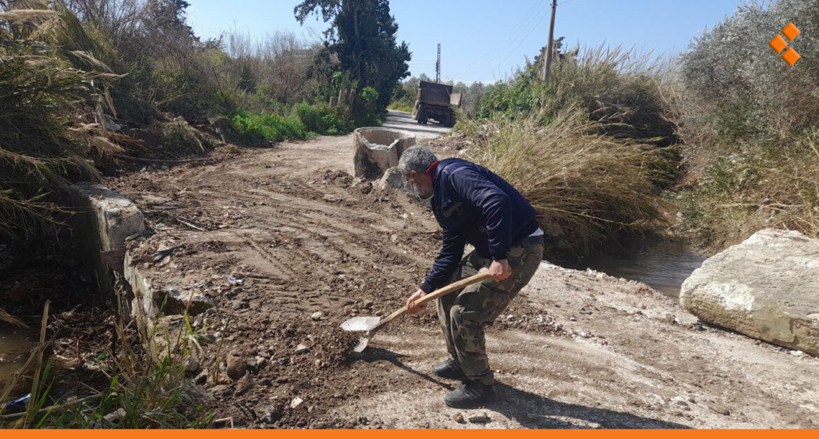 استجابة لشكوى نشرها أثر.. ترميم عبّارة طريق خرجت عن الخدمة بفعل فيضانات اللاذقية