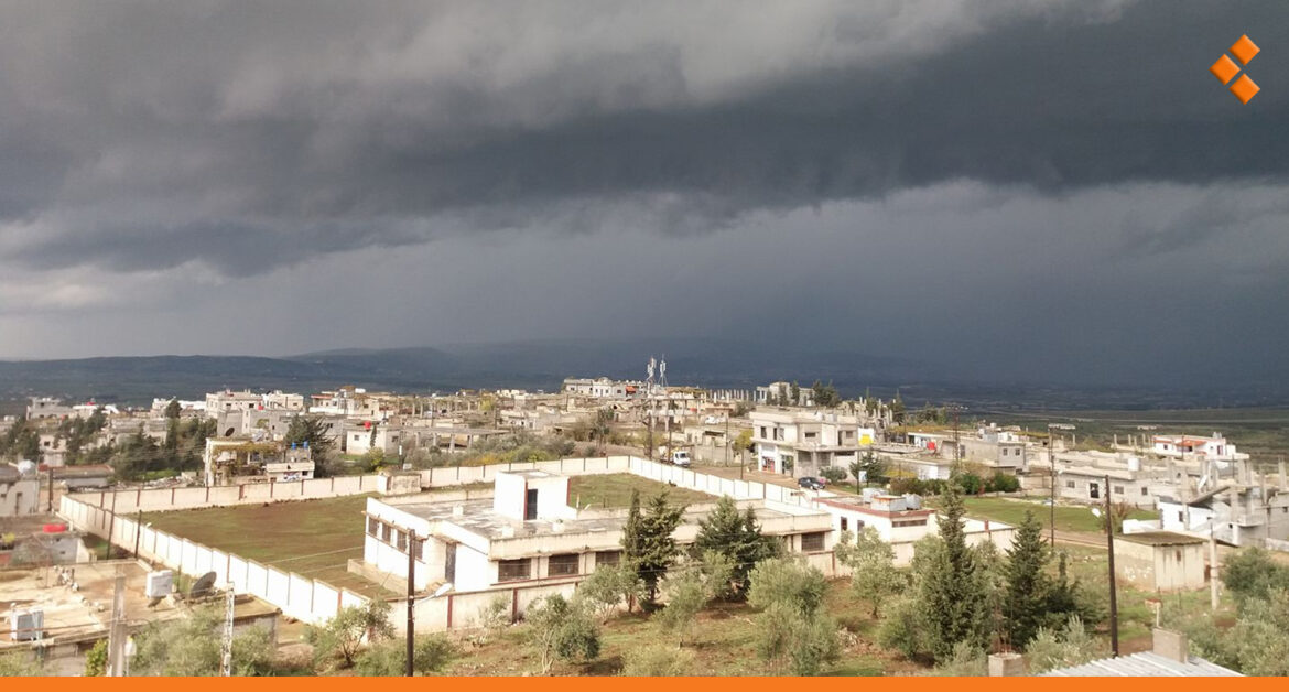 عطل عمره 10 سنوات يحرم سكان قرية عين التينة في حمص من المياه.. وعود بالحل اليوم!