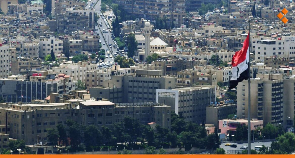 ما حقيقة وجود دراسة لإضافة يوم عطلة ثالث في الأسبوع؟