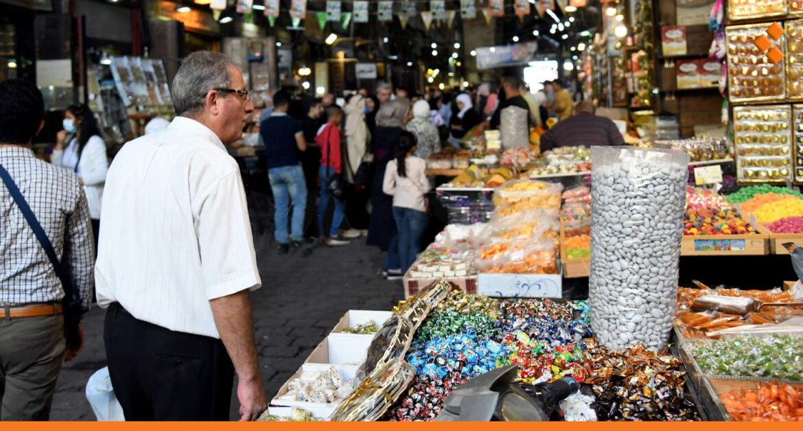 حركة بيع الشوكولا والسكاكر في دمشق "جامدة" حتى الآن.. بائعون لـ"أثر": تنشط ليلة العيد