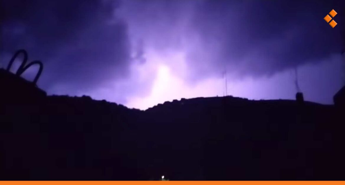 توقعات بشتاء دافئ.. خبير جوي: الصواعق التي حدثت بالساحل السوري طبيعية