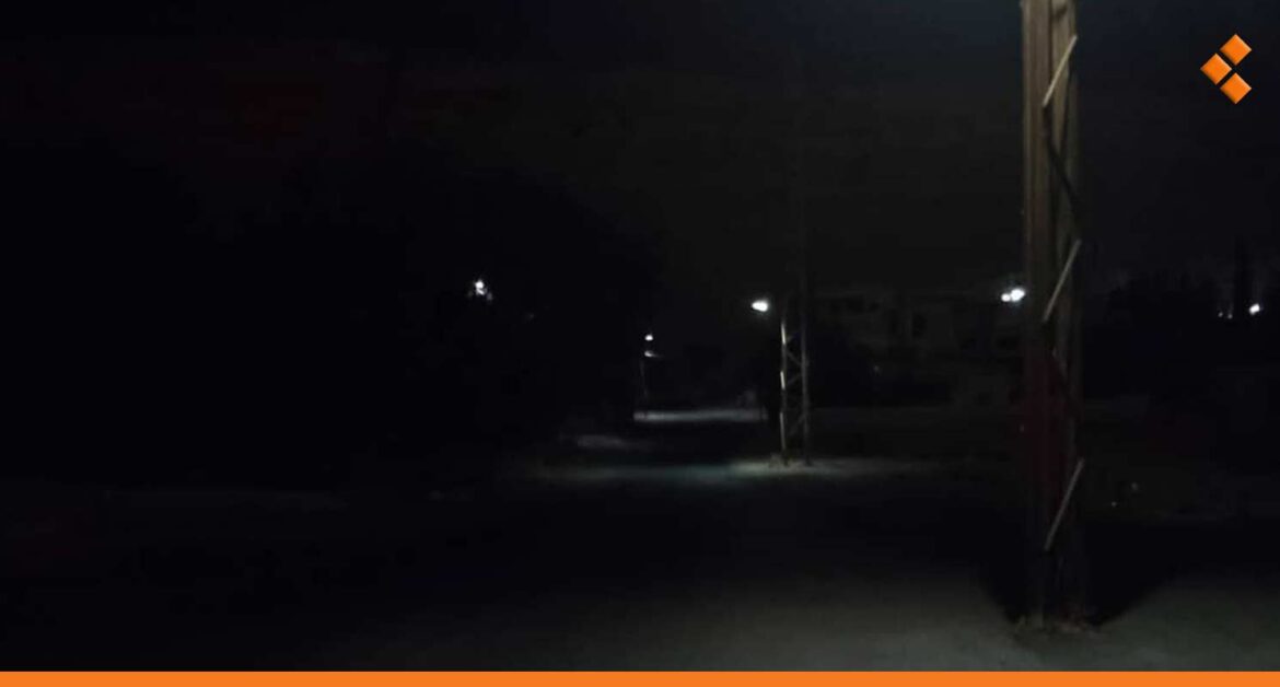 يبرود.. استياء من آلية تركيب أجهزة الإنارة