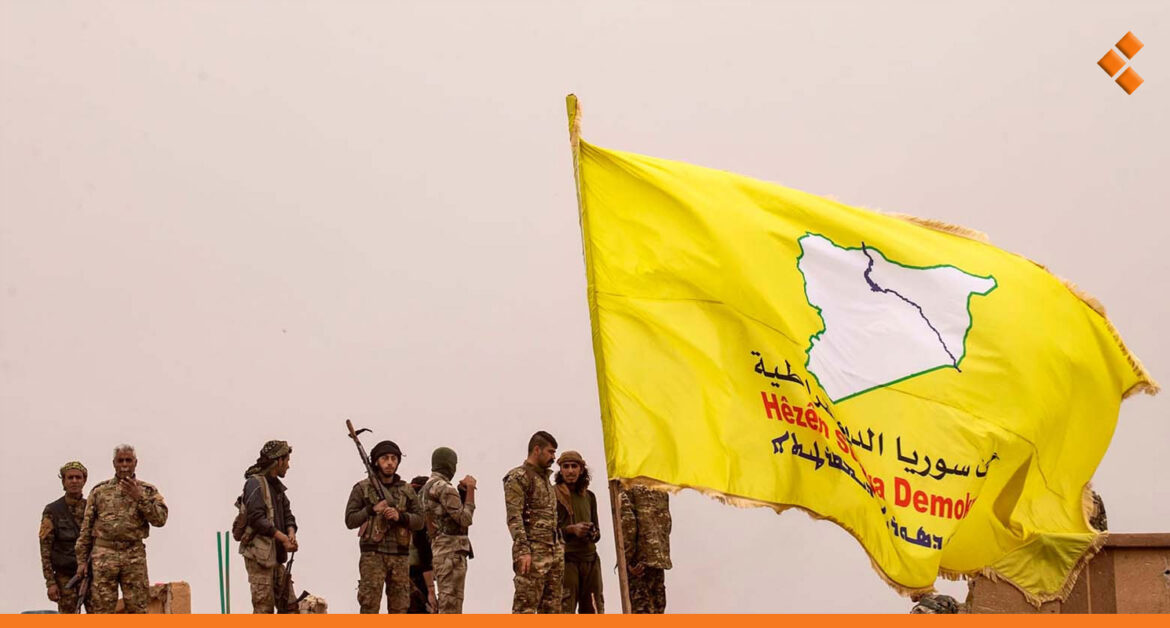 "قسد" تحفر خنادق وترفع سواتر ترابية في بلدات محاذية لمناطق سيطرة دمشق