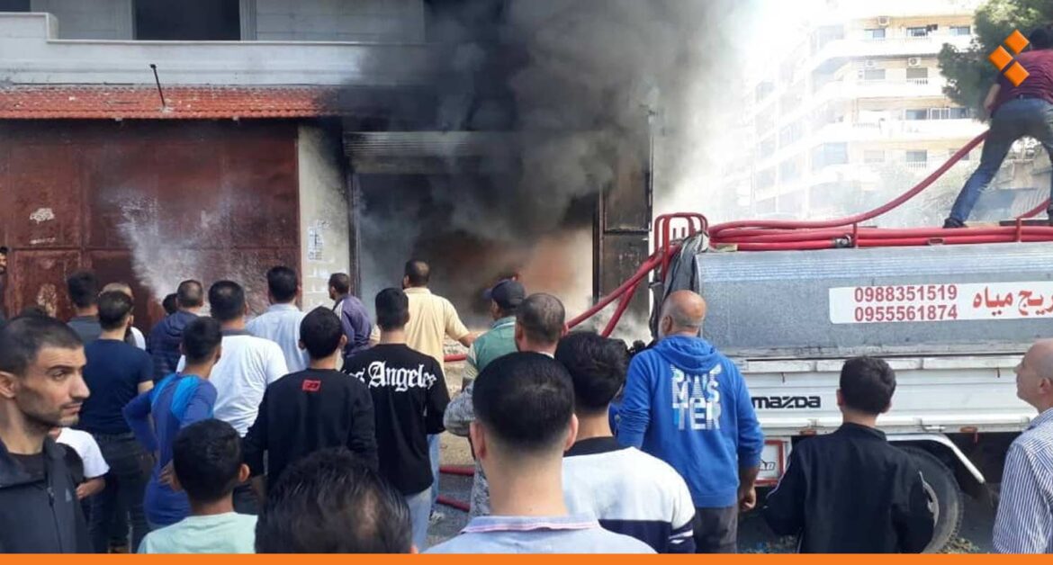 اللاذقية.. إصابة شخصين بحالة اختناق نتيجة حريق اندلع في معمل إسفنج