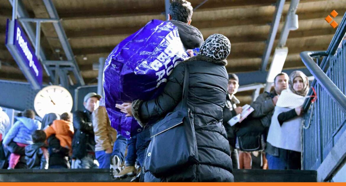 السويد تعتزم منح المهاجرين 34 ألف دولار مقابل العودة الطوعية إلى بلادهم!