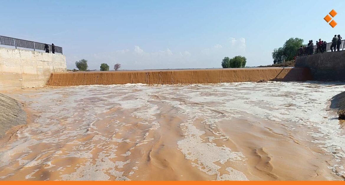 غزارة الأمطار تملأ سد تل التوت في حماة لأول مرة منذ 10 سنوات