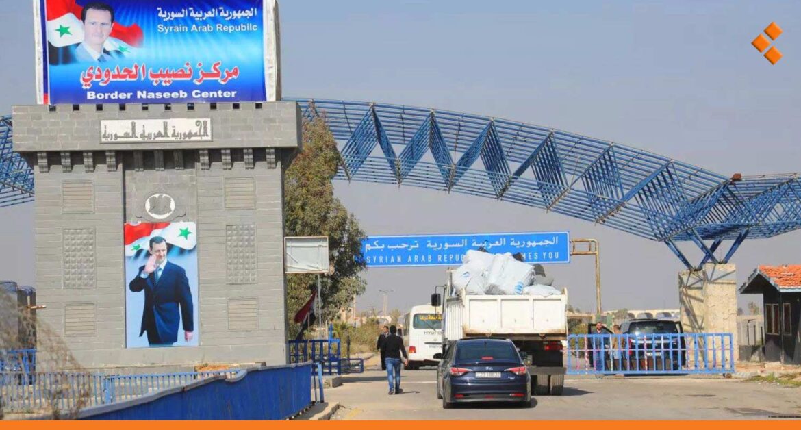 تخفيض مدة انتظار الشاحنات السورية في معبر نصيب وتمديد العمل فيه لساعتين إضافيتين