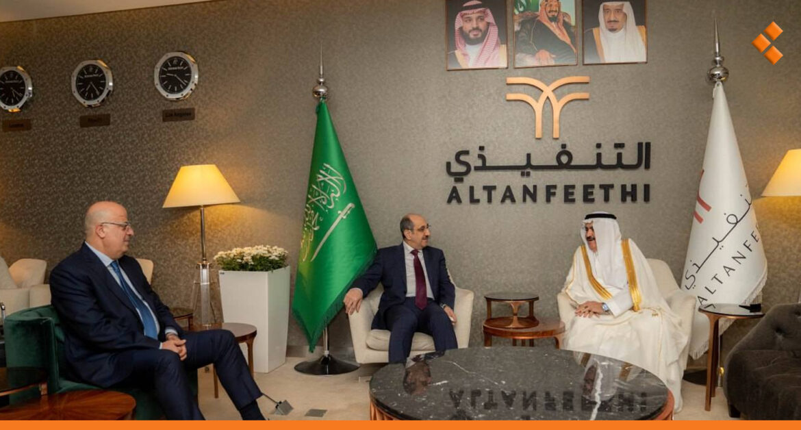 للمشاركة في الاجتماع الوزاري التحضيري للقمة العربية- الإسلامية.. الصباغ يصل الرياض