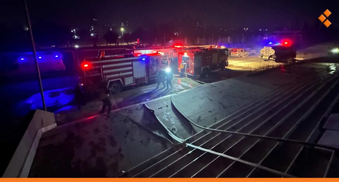 لم تعرف أسبابه.. إخماد حريق ضخم في ملعب حلب الدولي