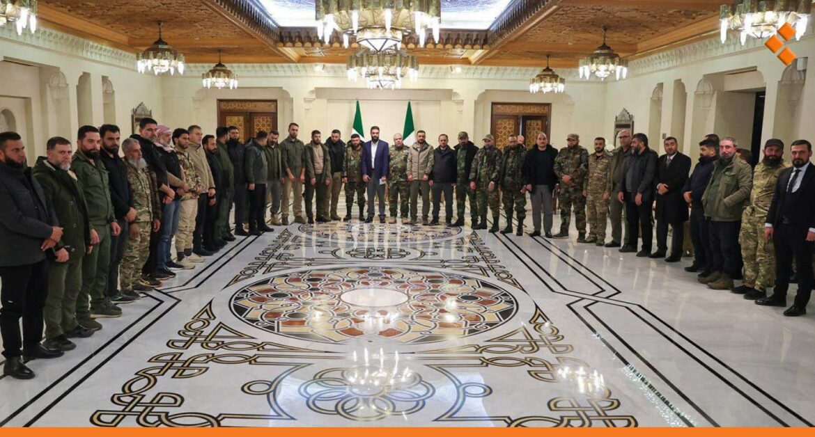 استعداداً لدمجها تحت مظلة وزارة الدفاع.. الفصائل السورية تحل نفسها