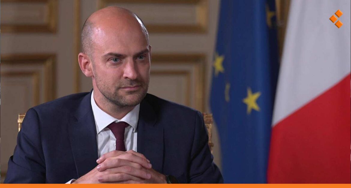 وزير الخارجية الفرنسي: بعض العقوبات المفروضة على سوريا قد ترفع سريعاً