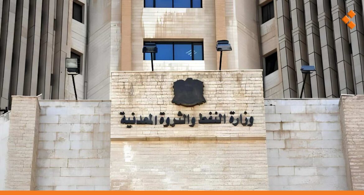 مصدر بوزارة النفط: تخفيض أسعار المحروقات تم بعد تأمينها بأسعار مناسبة