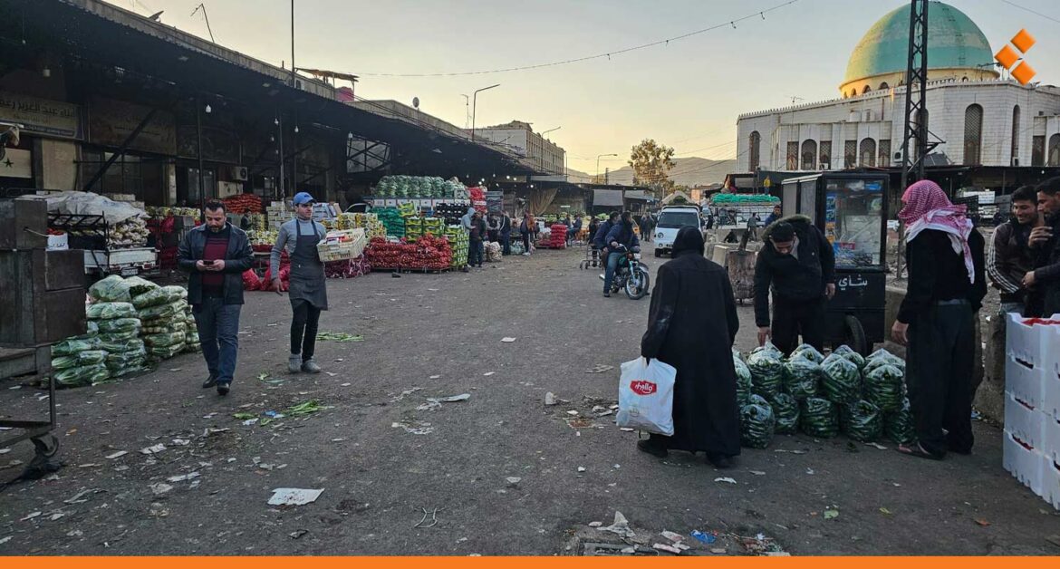 الخضار والفواكه تملأ سوق هال دمشق.. العقاد: انخفاض أسعارها سبب خسائر للمزارعين