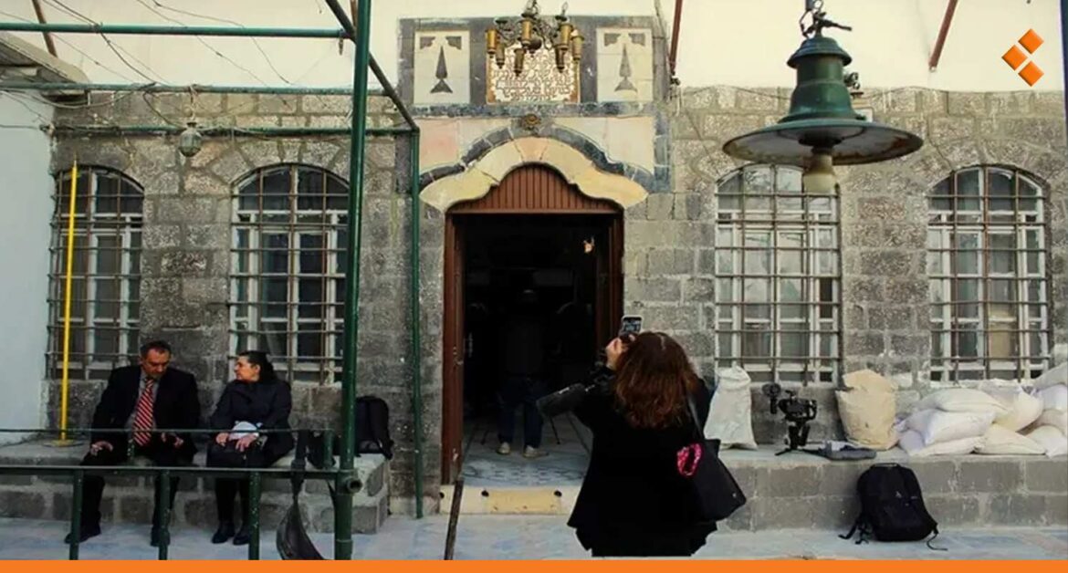 يهود سوريا يعودون مع حاخامهم بعد غياب 33 عاماً