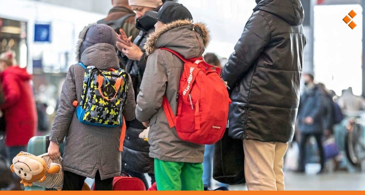 "بشكل استثنائي".. فرنسا تسمح للاجئين السوريين بالعودة لبلادهم مؤقتاً