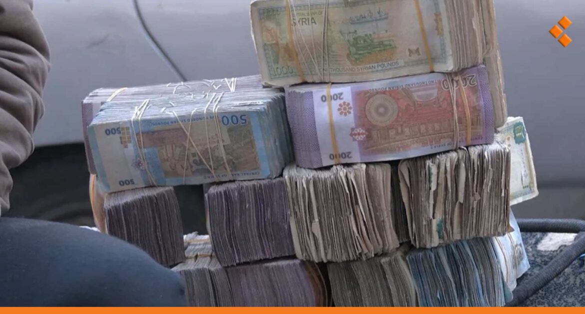 انخفاض سعر الدولار في المركزي والسوداء خلال الأسبوع الأخير من شهر رمضان