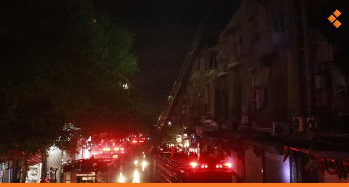 بينهم أطفال.. إصابة عدة أشخاص إثر حريق اندلع في دمشق