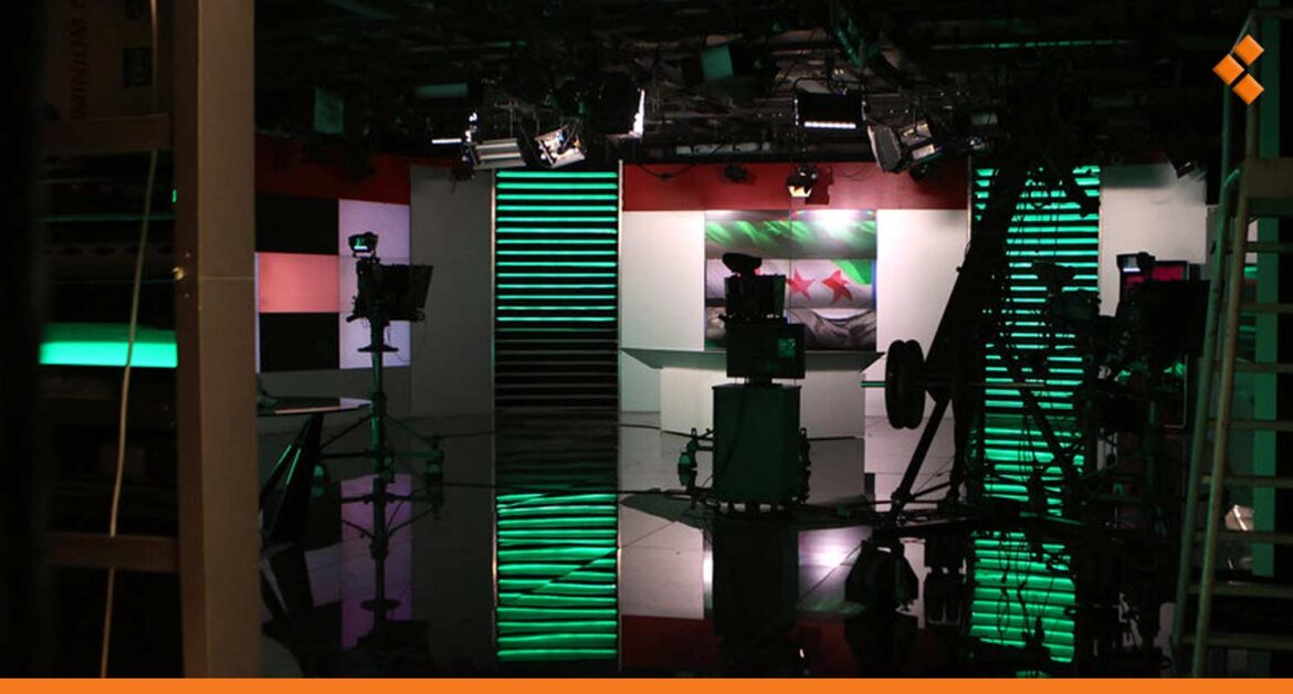 الكشف عن سبب تأخر القنوات الرسمية بالانطلاق بعد سقوط النظام