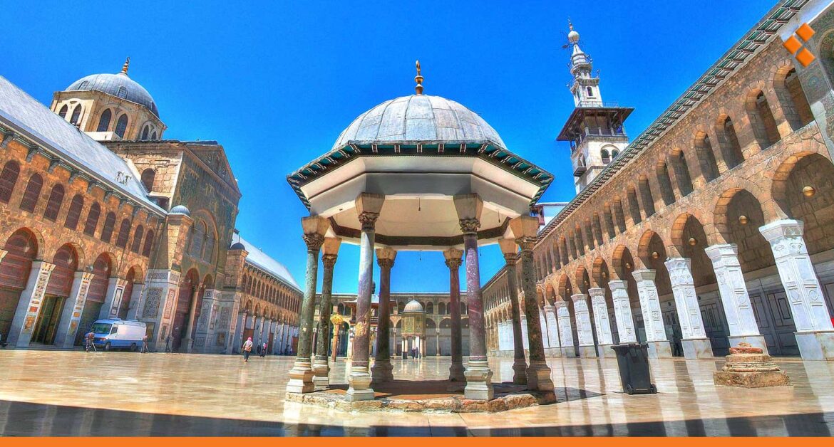 سيراً على الأقدام.. سوري ينطلق غداً من الجامع الأموي إلى الحرم المكي