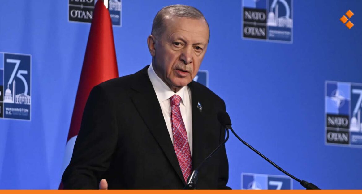 أردوغان يعلن أعداد السوريين الذين عادوا من تركيا إلى بلادهم بعد 8 كانون الأول 