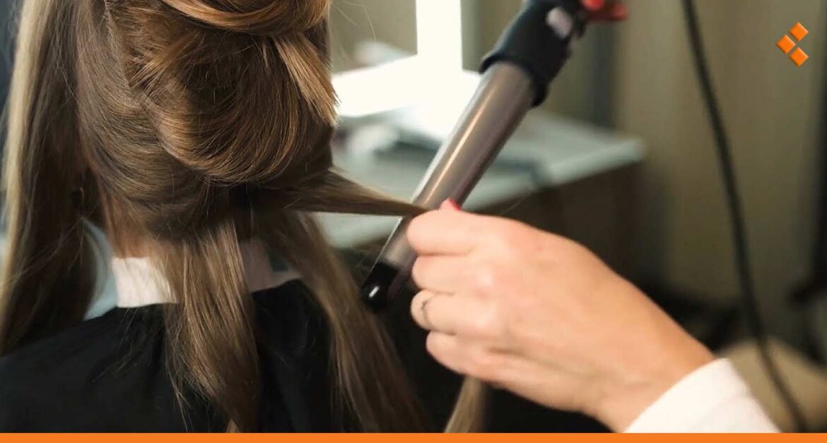 بعض صالونات الحلاقة في دمشق تخفض أسعارها قليلاً مع تحسن الكهرباء