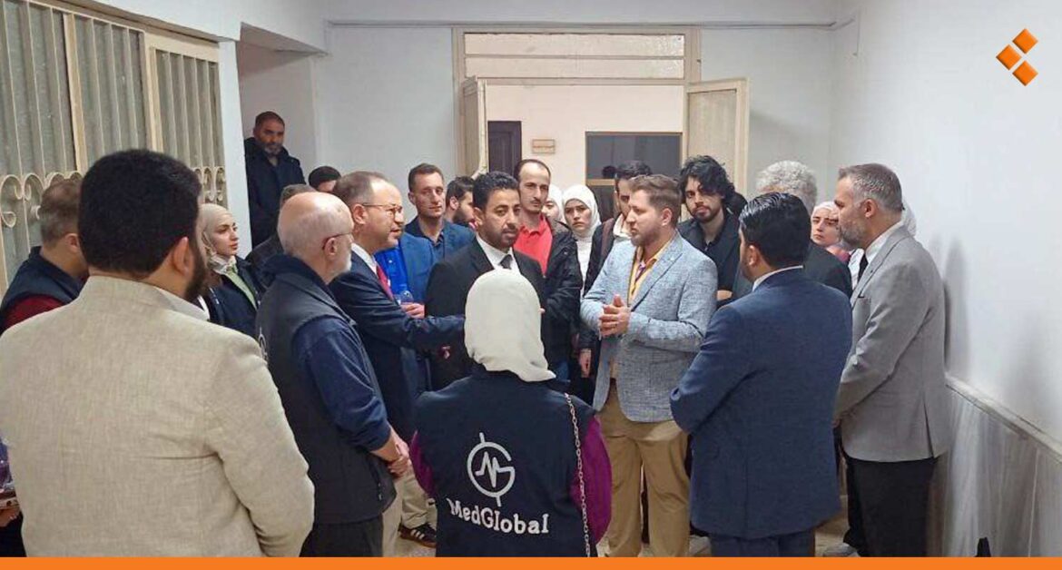 تزامناً مع افتتاح عيادة مركز تعافي في حمص.. وزير الصحة يتحدث عن أولويات عملهم