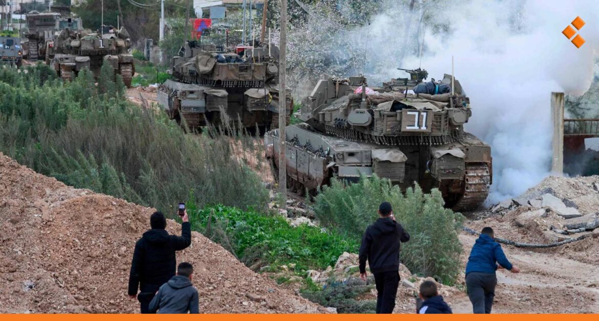 "قوات إسرائيلية" تشن حملة تفتيش ومداهمات لمنازل ومدرسة بريف القنيطرة