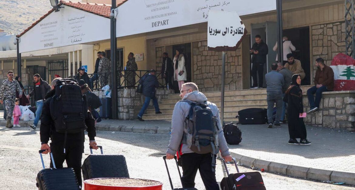 لجان مشتركة لتأمين عودة "آمنة" للاجئين السوريين من لبنان