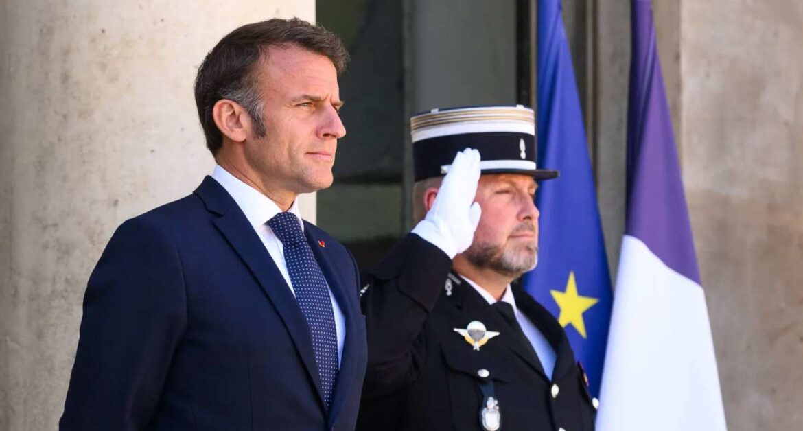 في أول زيارة أوروبية له.. الشرع يصل إلى قصر الإليزية غداً 