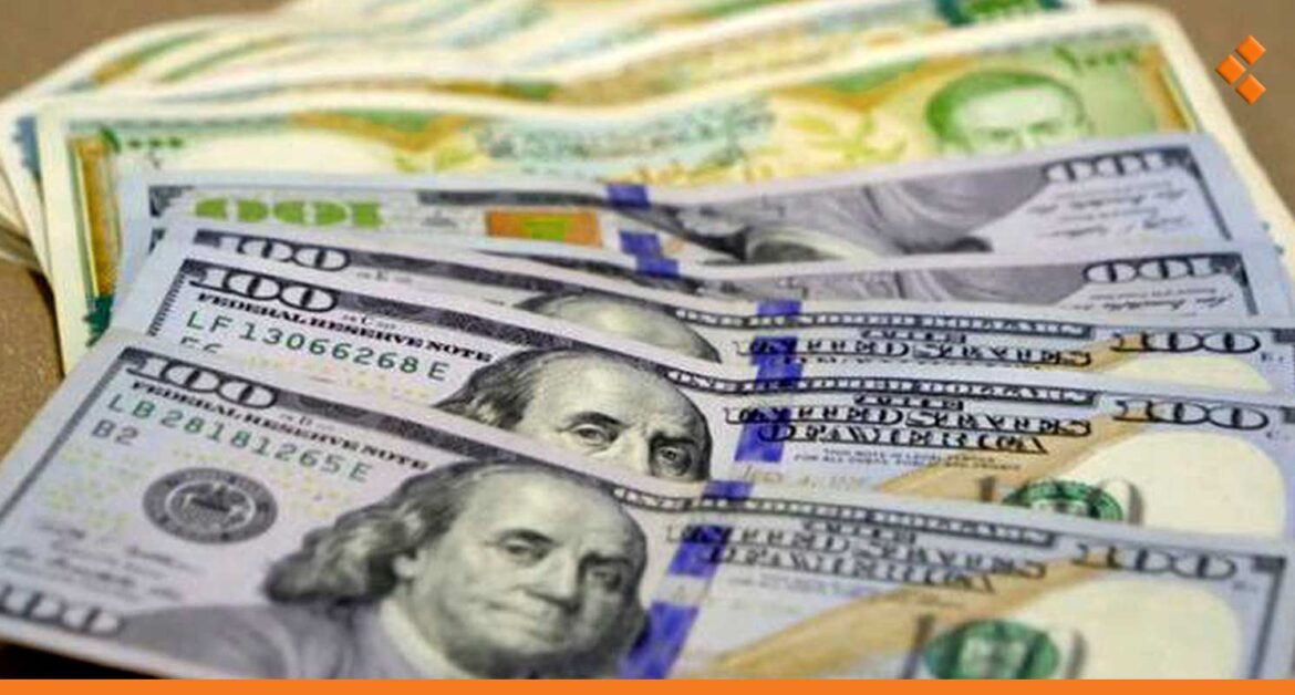 ارتفاع طفيف بسعر الدولار الذهب لليوم الإثنين