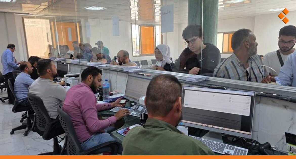 في الساعات الأولى من تشغيله.. دخول أكثر من 1500 شخص عبر معبر العريضة