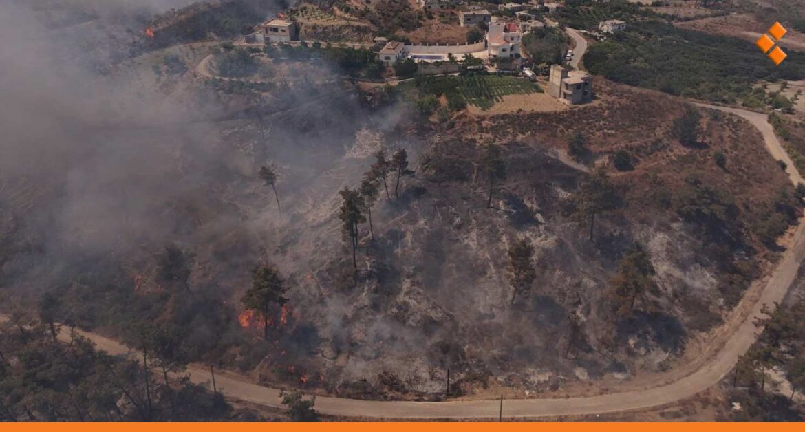 استدعى تدخل تركي وأردني.. إخماد حريق ريف اللاذقية مستمر لليوم الرابع